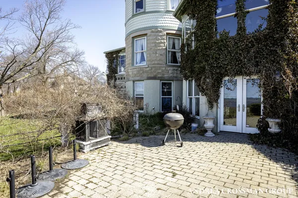 $6,000,000 | 456 Monroe Boulevard, South Haven, MI 49090