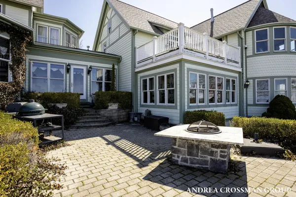 $6,000,000 | 456 Monroe Boulevard, South Haven, MI 49090