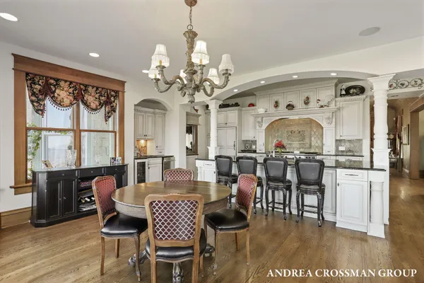 $6,000,000 | 456 Monroe Boulevard, South Haven, MI 49090