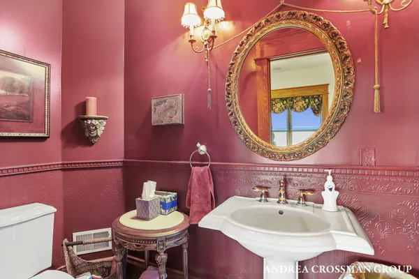 $6,000,000 | 456 Monroe Boulevard, South Haven, MI 49090