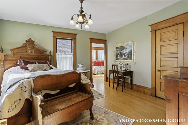 $6,000,000 | 456 Monroe Boulevard, South Haven, MI 49090