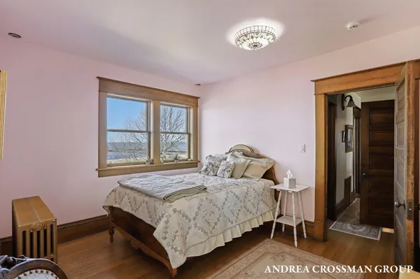 $6,000,000 | 456 Monroe Boulevard, South Haven, MI 49090