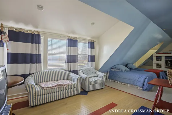 $6,000,000 | 456 Monroe Boulevard, South Haven, MI 49090