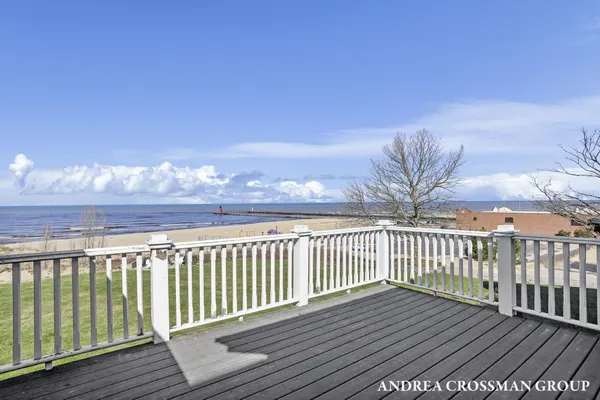 $6,000,000 | 456 Monroe Boulevard, South Haven, MI 49090