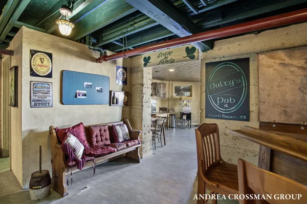 $6,000,000 | 456 Monroe Boulevard, South Haven, MI 49090