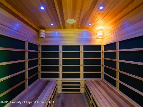 $200,000 | 624 East Hopkins Avenue, Aspen, CO 81611