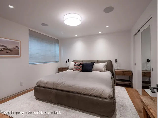 $200,000 | 624 East Hopkins Avenue, Aspen, CO 81611