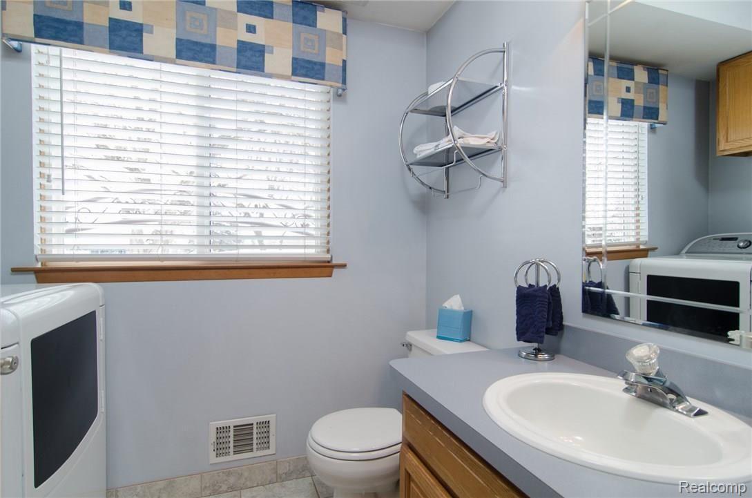 70462 Mellen Road Romeo, MI 48065 - Photo 9 of 28 GRU_3471.jpg