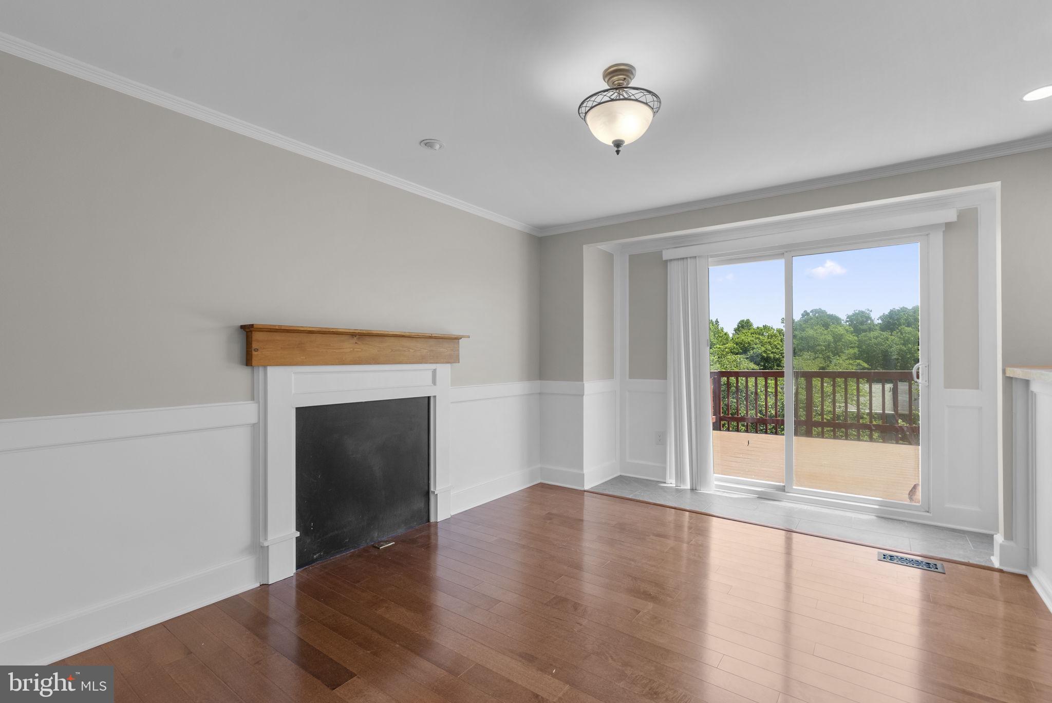 37 Shelldrake Court Damascus, MD 20872 - Photo 12 of 30 Room for large dining table