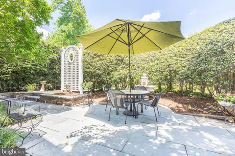 $900,000 | 4509 Clearbrook Lane, Kensington, MD 20895
