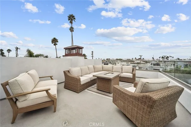 $15,000 | 506 Clubhouse Avenue, Unit B, Newport Beach, CA 92663