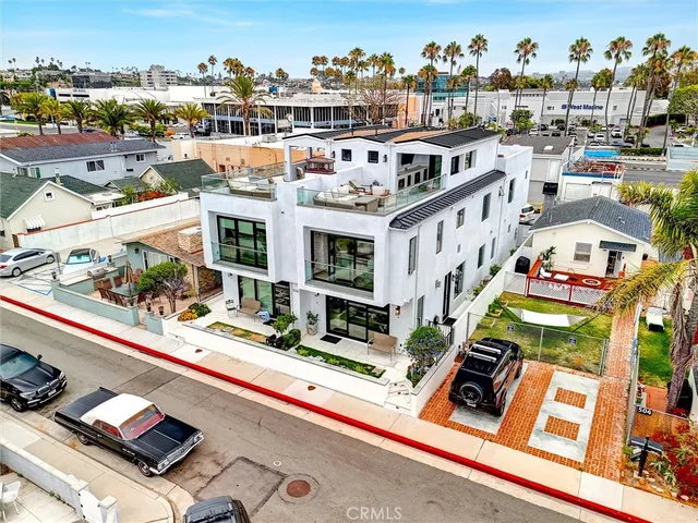 $15,000 | 506 Clubhouse Avenue, Unit B, Newport Beach, CA 92663