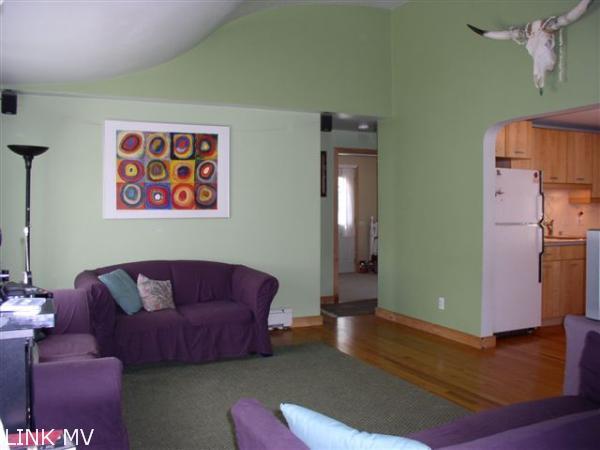 517 State Road, Unit 2A Vineyard Haven, MA 02568 - Photo 1 of 12 http://d1qzqeyxiitrap.cloudfront.net/photos/17625/600/c4a93099.jpg