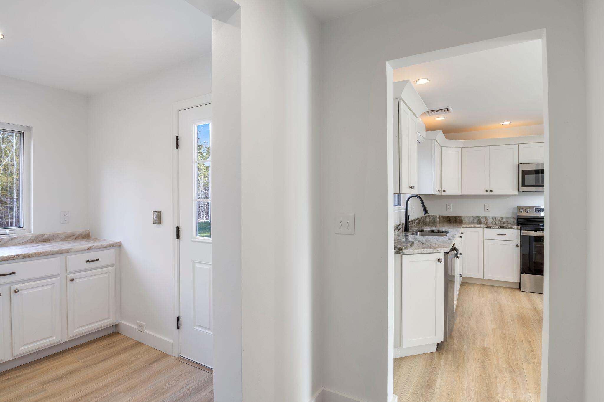 38 Blackthorne Lane Gray, ME 04039 - Photo 11 of 93 36 Blackthorne Lane