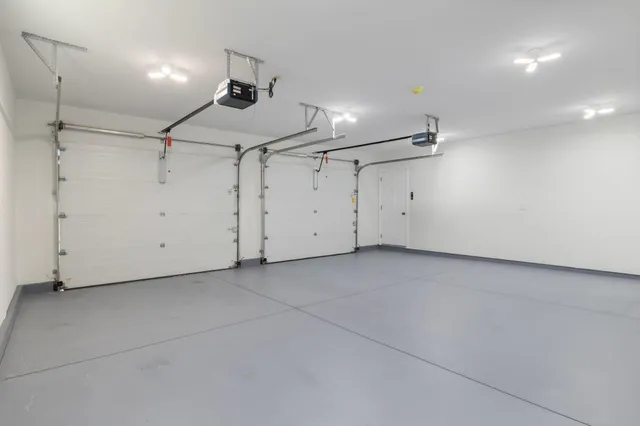 $1,180,000 | 38 Blackthorne Lane, Gray, ME 04039