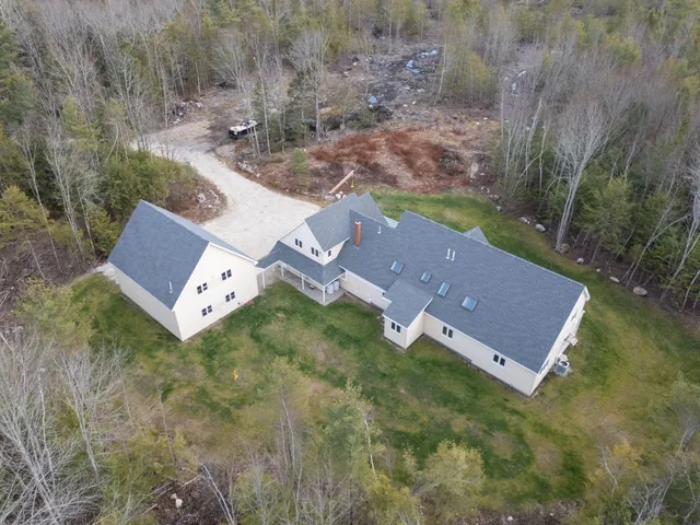 $1,180,000 | 38 Blackthorne Lane, Gray, ME 04039