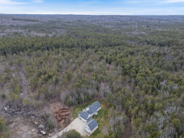 $1,180,000 | 38 Blackthorne Lane, Gray, ME 04039
