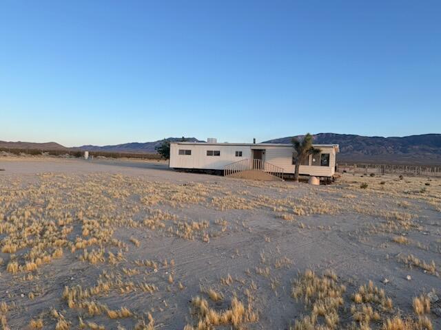 3 Foothill Road Lucerne Valley, CA 92356 - Photo 5 of 14 a view of a city