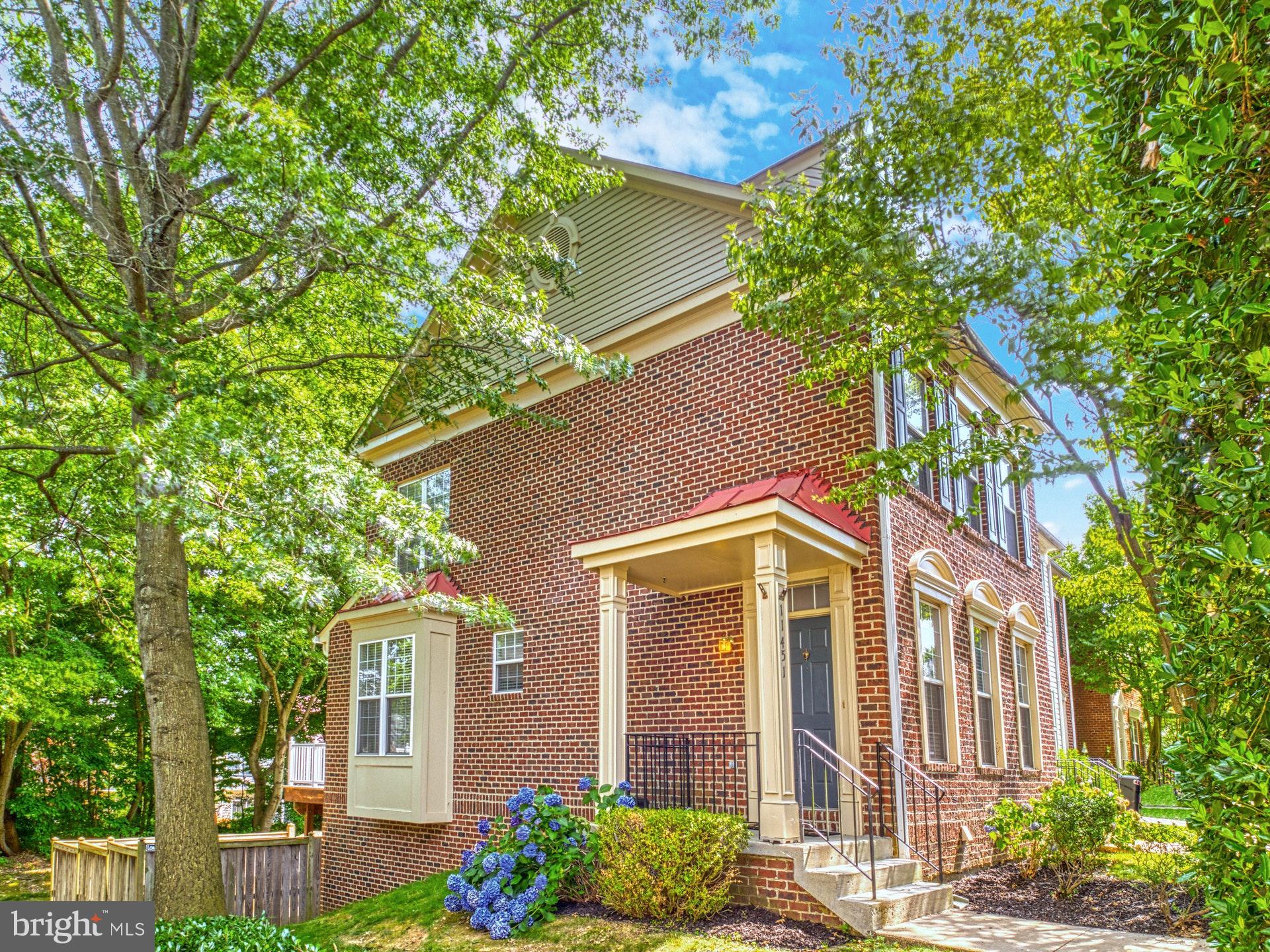 11451 Heritage Commons Way Reston, VA 20194 - Photo 2 of 23 THIS HOME IS WHERE YOUR STORY BEGINS....
