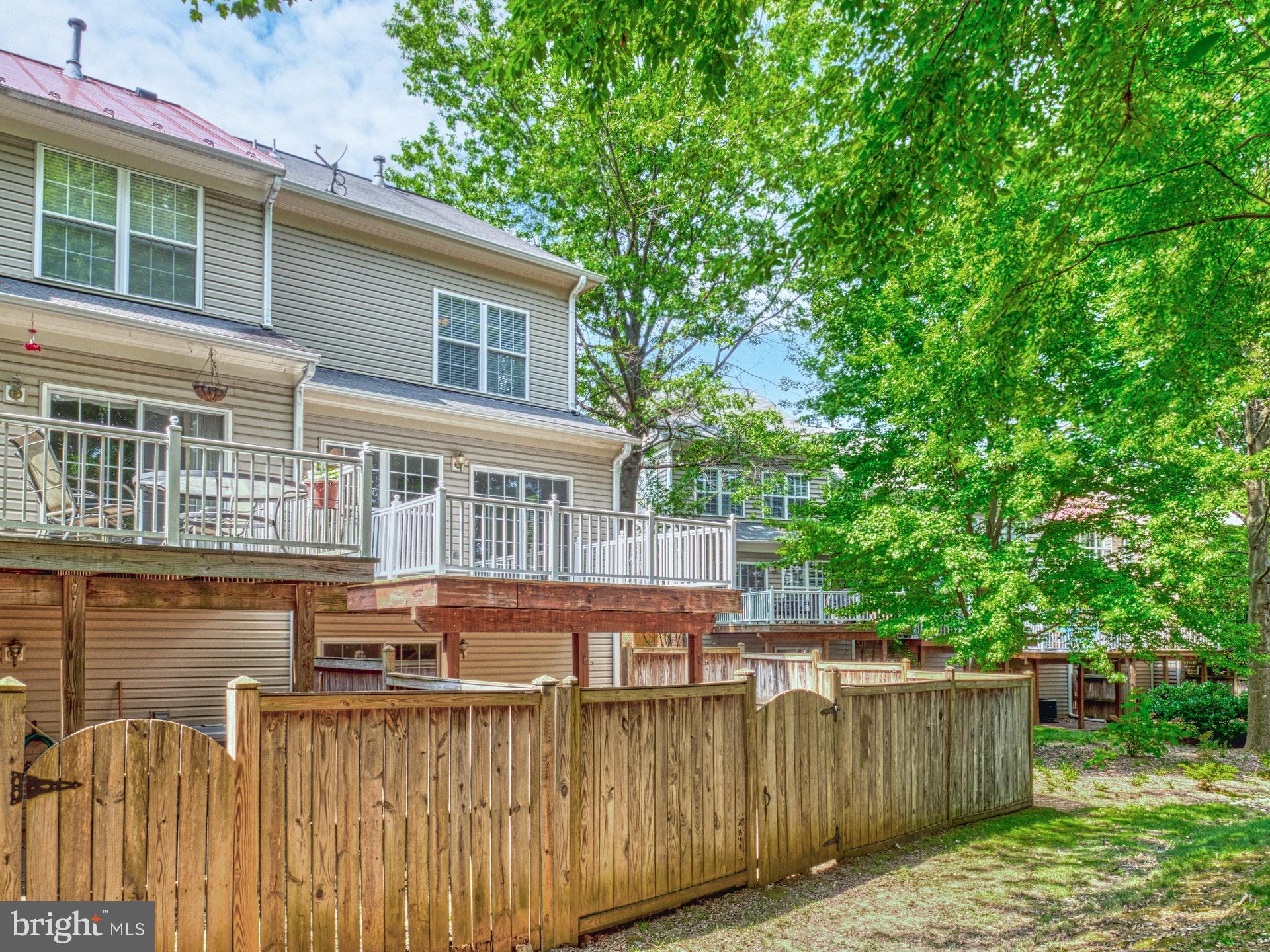 11451 Heritage Commons Way Reston, VA 20194 - Photo 19 of 23 SERENE SETTING IN RESTON