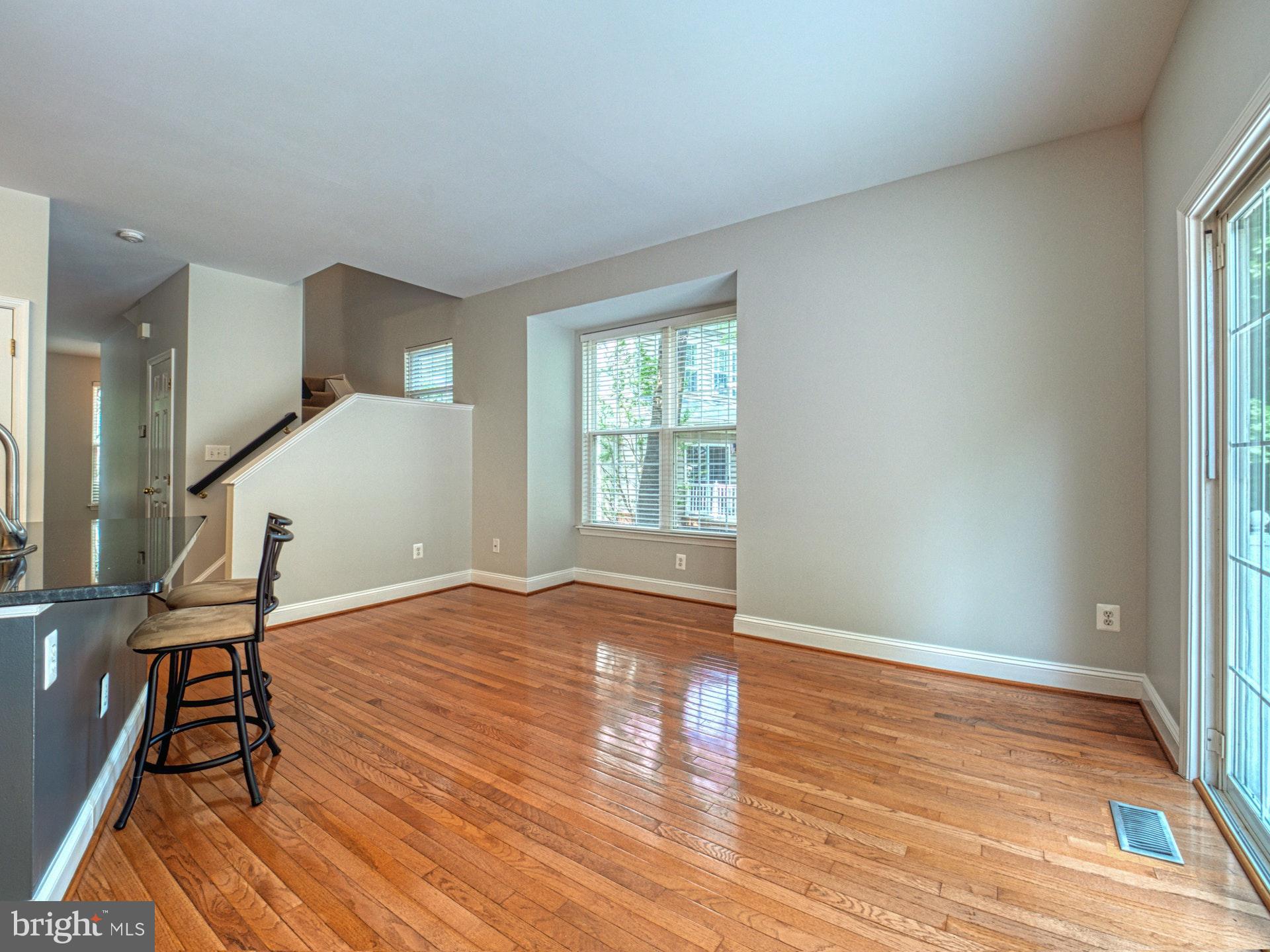 11451 Heritage Commons Way Reston, VA 20194 - Photo 8 of 23 PERFECT FOR TABLE OR LOVESEAT/CHAIRS