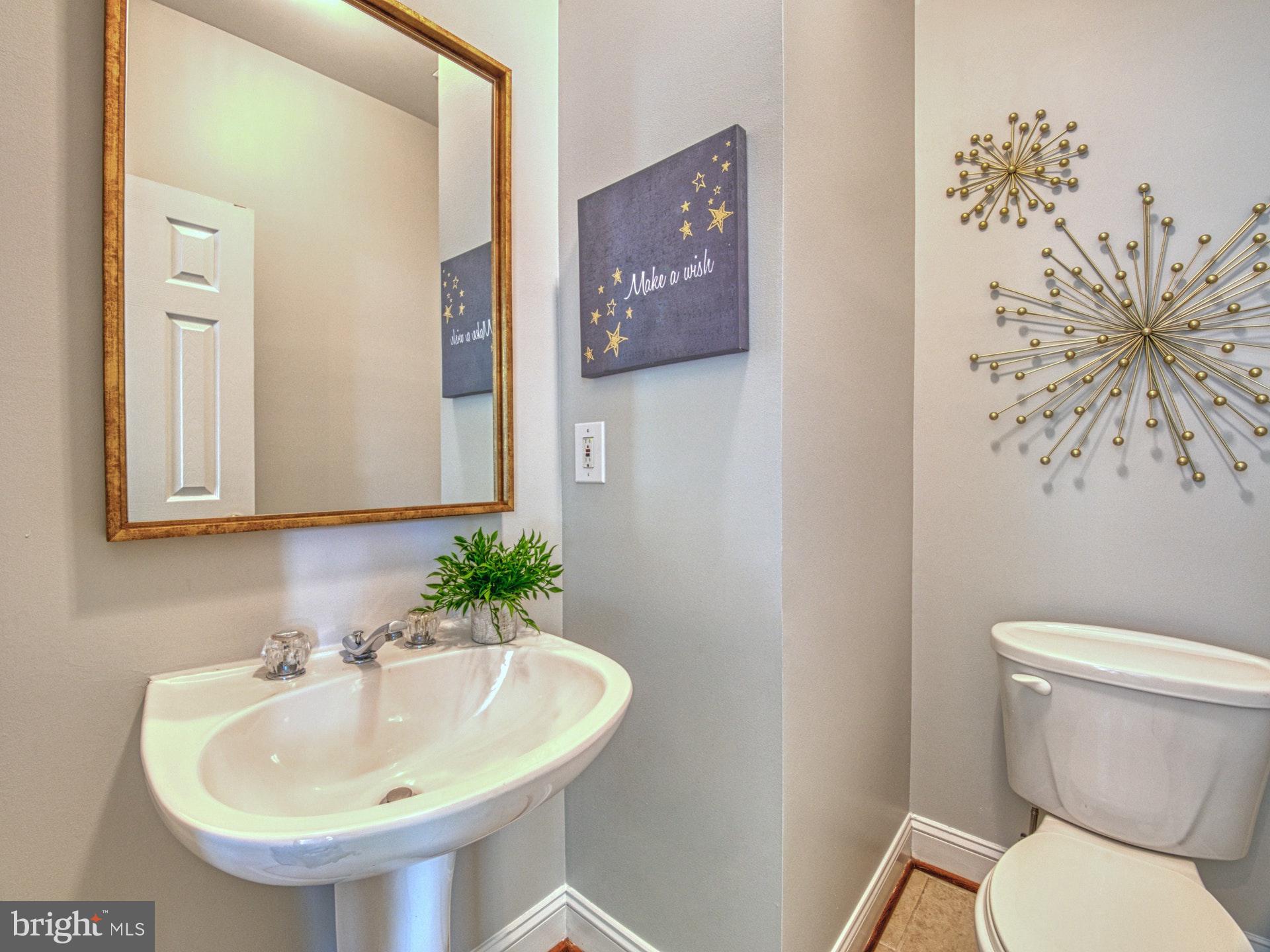 11451 Heritage Commons Way Reston, VA 20194 - Photo 9 of 23 MAIN LEVEL POWDER ROOM