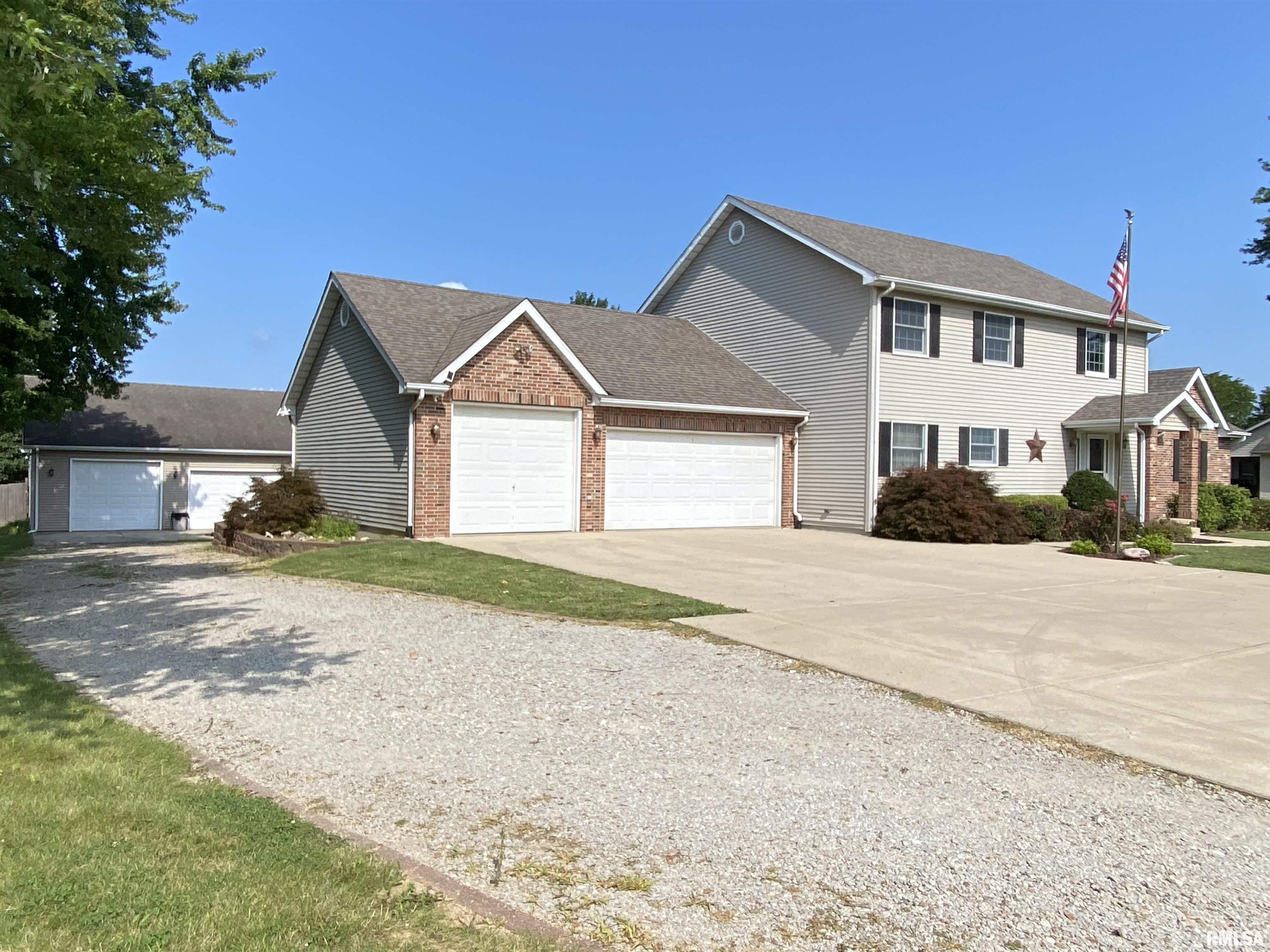 135 Florian Spaulding, IL 62561 - Photo 3 of 53