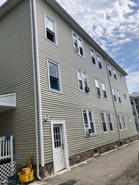 24 Arthur Street Worcester, MA 01604 - Photo 1 of 8 Gallery Image 1