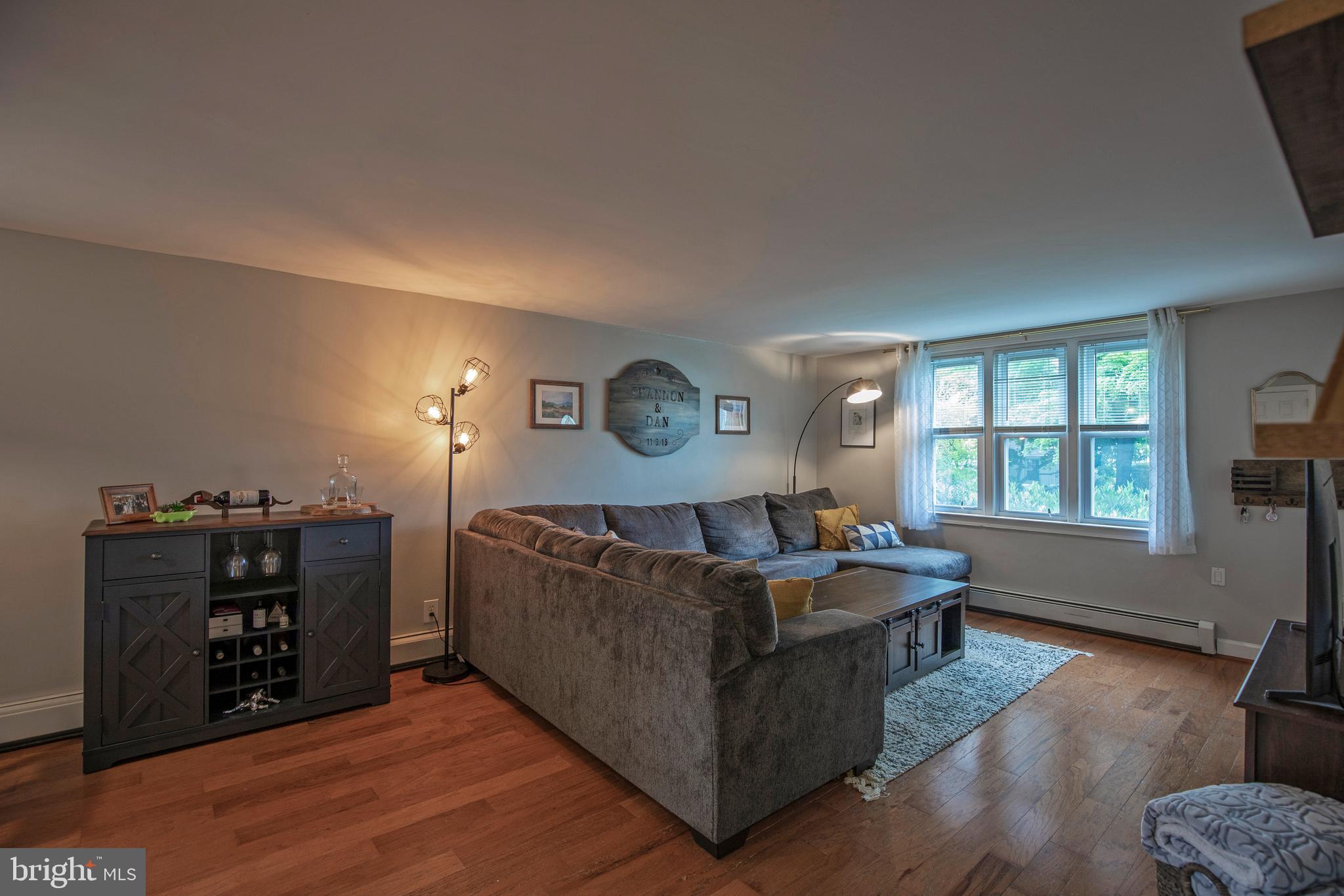 736 Cottage Road Glenside, PA 19038 - Photo 3 of 23 Living Room