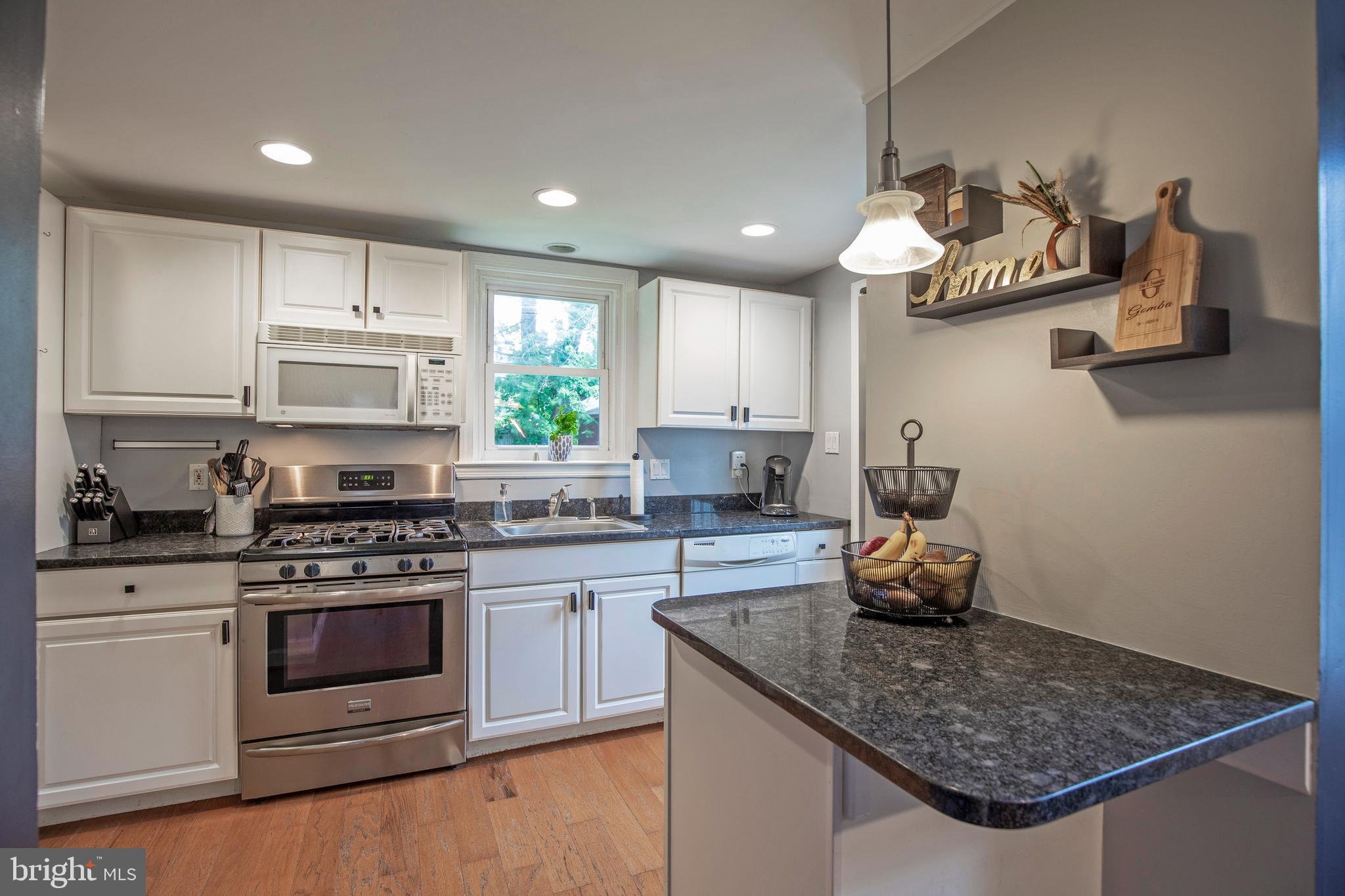 736 Cottage Road Glenside, PA 19038 - Photo 7 of 23 Kitchen