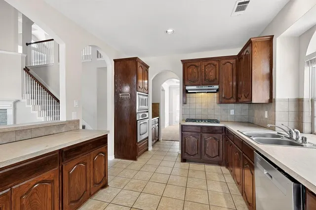 $529,900 | 4925 Giordano Way, Fort Worth, TX 76244