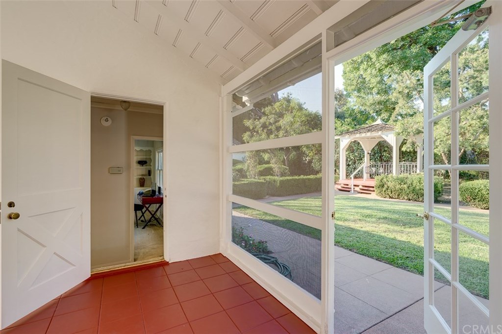 895 San Vicente Road Arcadia, CA 91007 - Photo 31 of 52