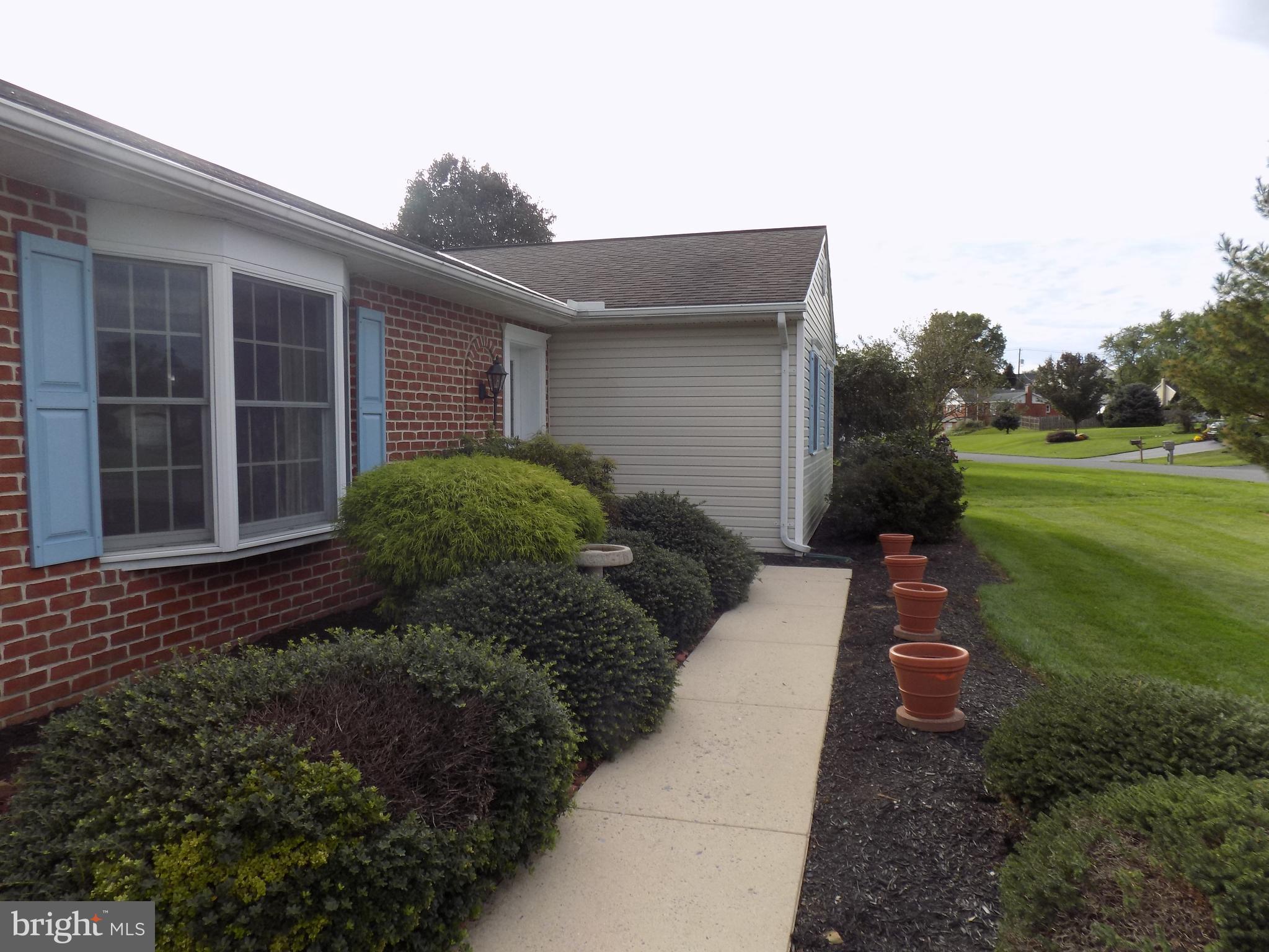 6 Kurtz Drive Lititz, PA 17543 - Photo 3 of 47