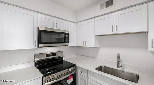 $1,450 | 2615 East Greenway Road, Unit 21, Phoenix, AZ 85032