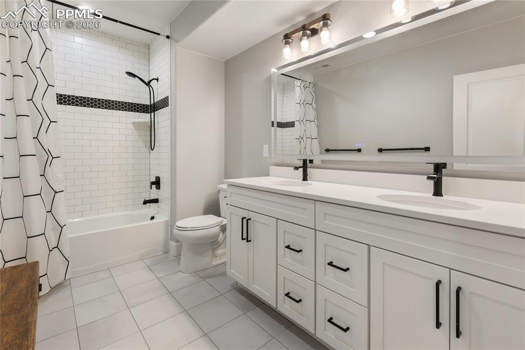 2131 Seaglass Street Colorado Springs, CO 80921 - Photo 25 of 41 Basement hall bath