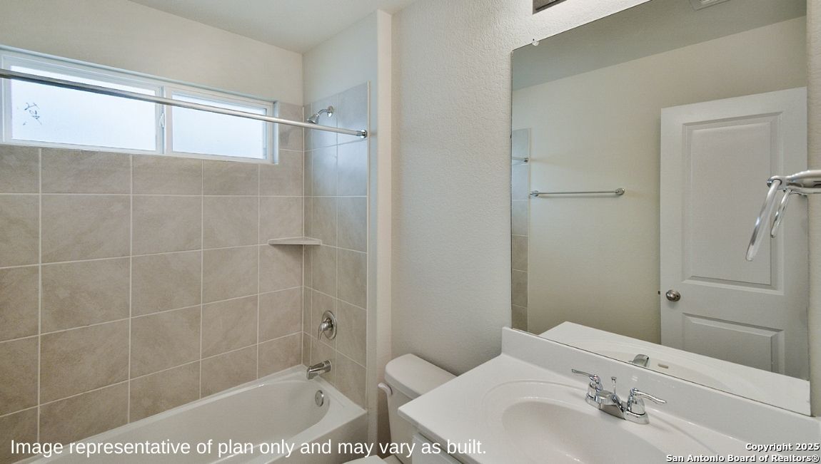 12715 El Arrayan Converse, TX 78109 - Photo 18 of 34