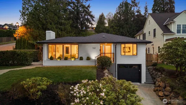 $1,650,000 | 7005 58th Avenue Northeast, Seattle, WA 98115