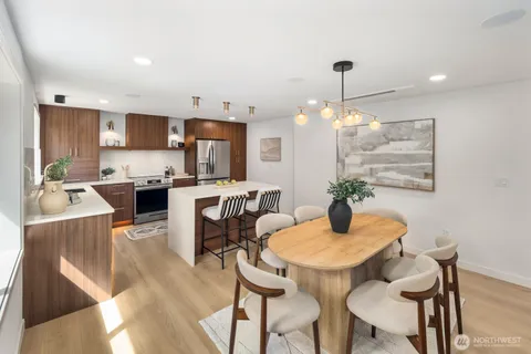 $1,650,000 | 7005 58th Avenue Northeast, Seattle, WA 98115