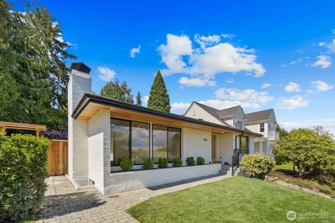 $1,650,000 | 7005 58th Avenue Northeast, Seattle, WA 98115