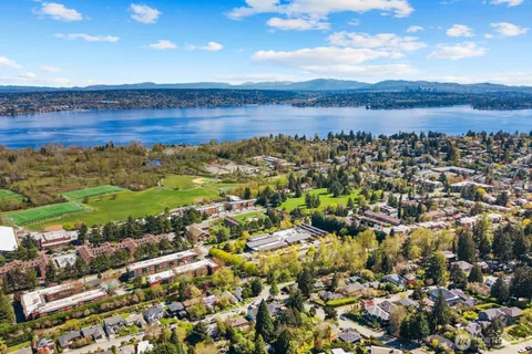 $1,650,000 | 7005 58th Avenue Northeast, Seattle, WA 98115