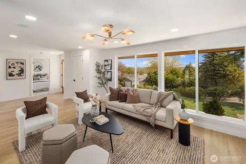 $1,650,000 | 7005 58th Avenue Northeast, Seattle, WA 98115