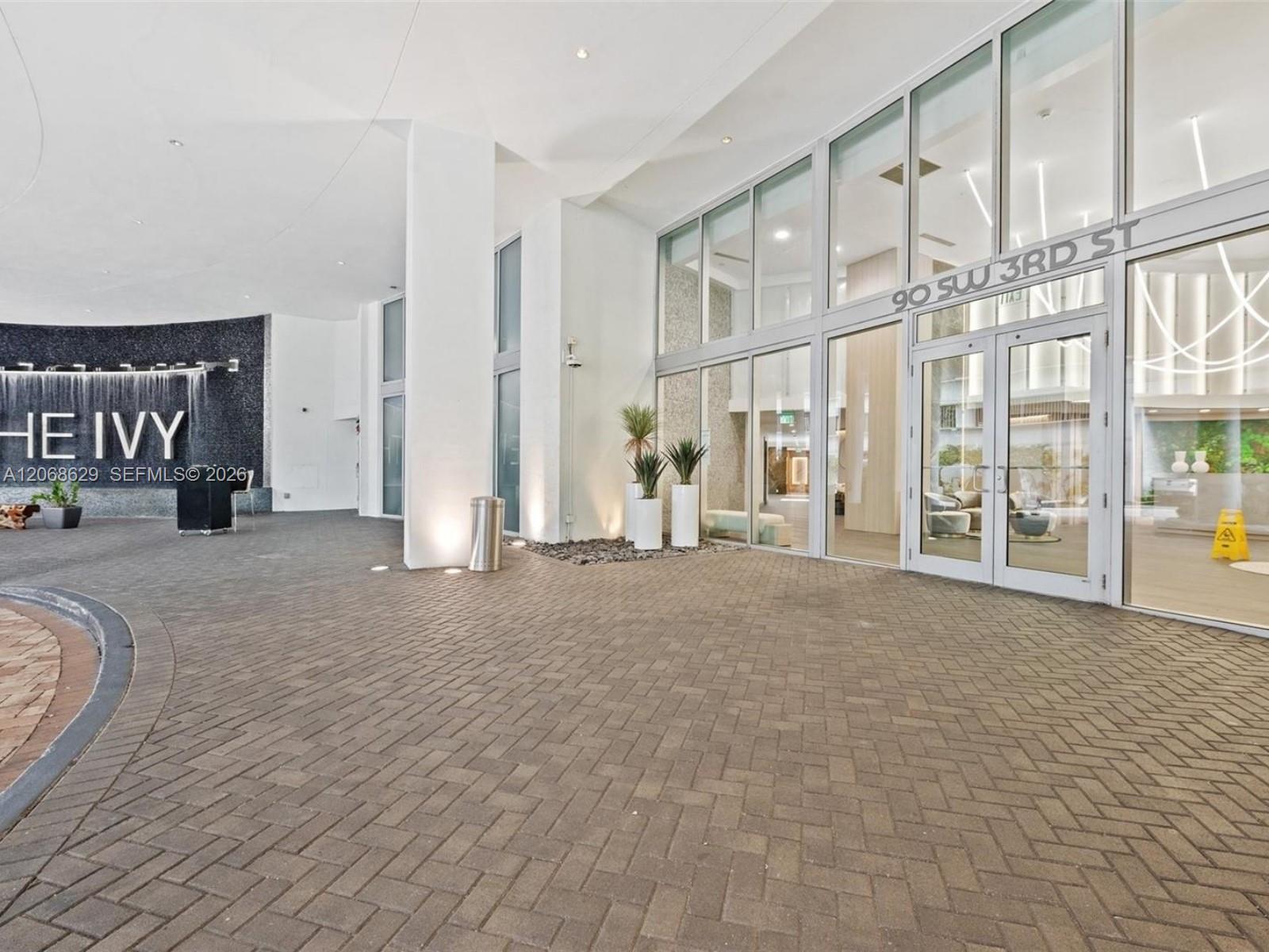 90 Southwest 3rd Street, Unit 3802 Miami, FL 33130 - Photo 14 of 20 Gallery Image 14