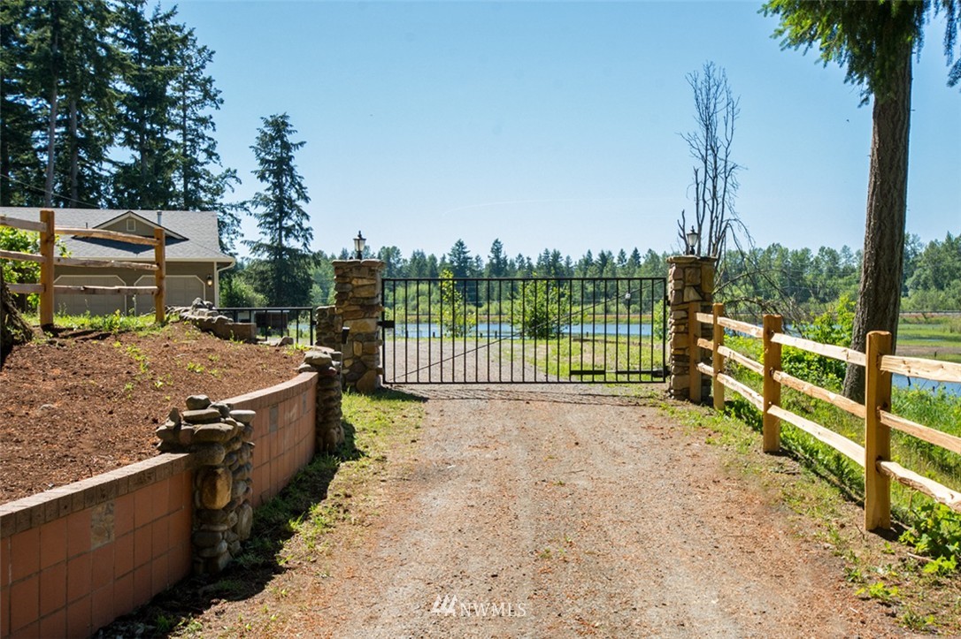 12315 Koeppen Road Southeast Rainier, WA 98576 - Photo 3 of 25 Gallery Image 3