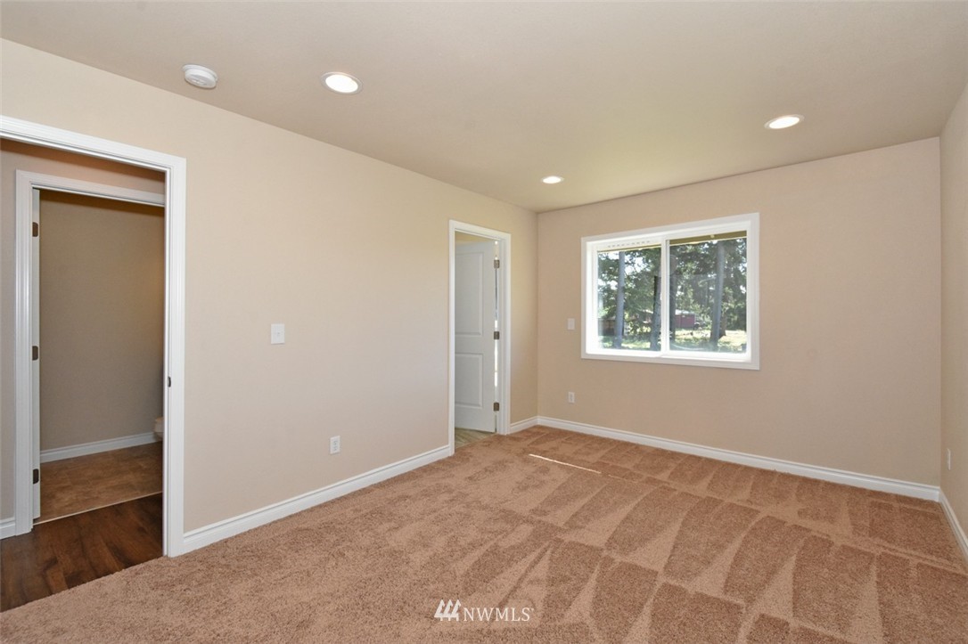 12315 Koeppen Road Southeast Rainier, WA 98576 - Photo 10 of 25 Gallery Image 10