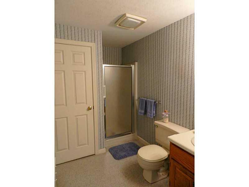 5 Wonderbrook Drive, Unit 5 Kennebunk, ME 04043 - Photo 17 of 25 Bathroom.