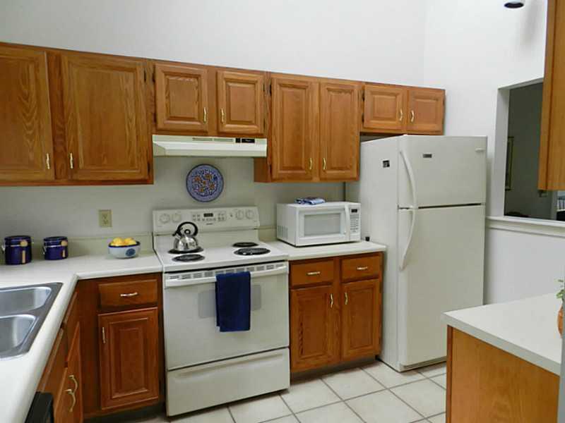 5 Wonderbrook Drive, Unit 5 Kennebunk, ME 04043 - Photo 5 of 25 Kitchen.