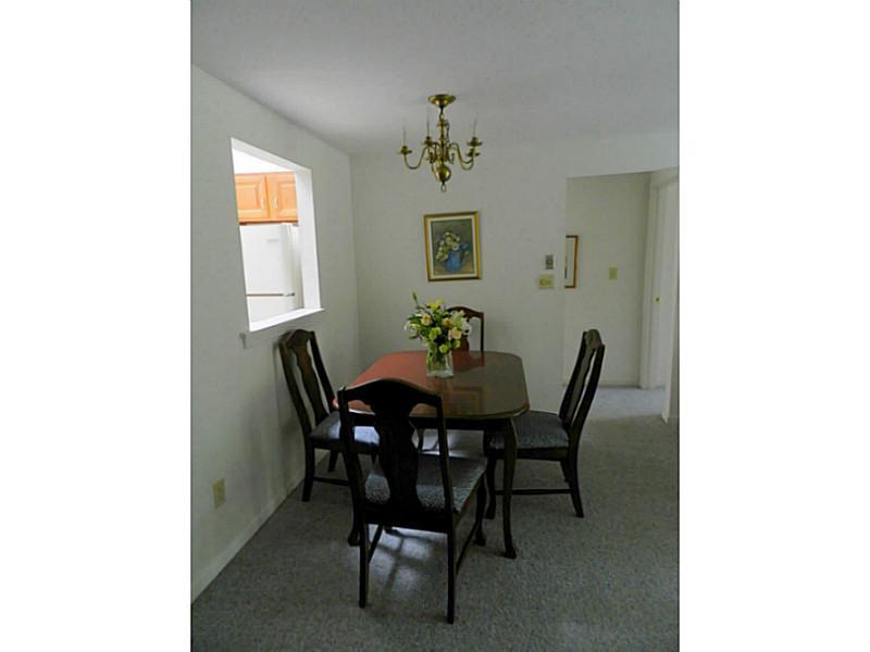 5 Wonderbrook Drive, Unit 5 Kennebunk, ME 04043 - Photo 8 of 25 Dining Room.