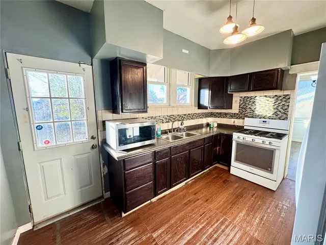 $1,500 | 133 Big 4 Place, Granite City, IL 62040