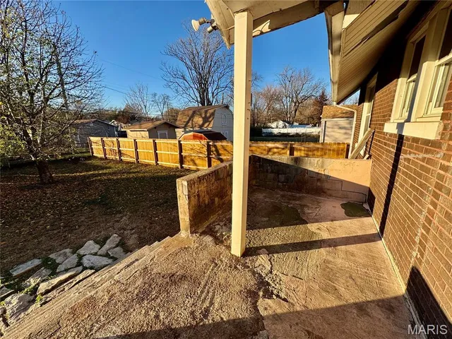 $1,500 | 133 Big 4 Place, Granite City, IL 62040