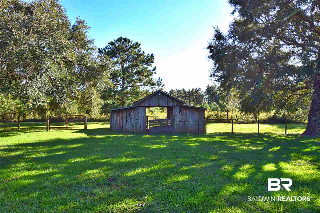 7851 Cuss Fork Road Wilmer, AL 36587 - Photo 5 of 16 barn